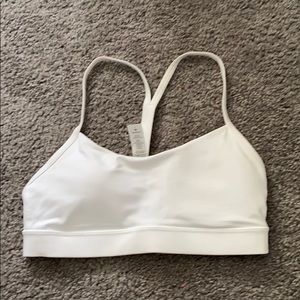 White Flow Y Bra Nulu 
 Light Support